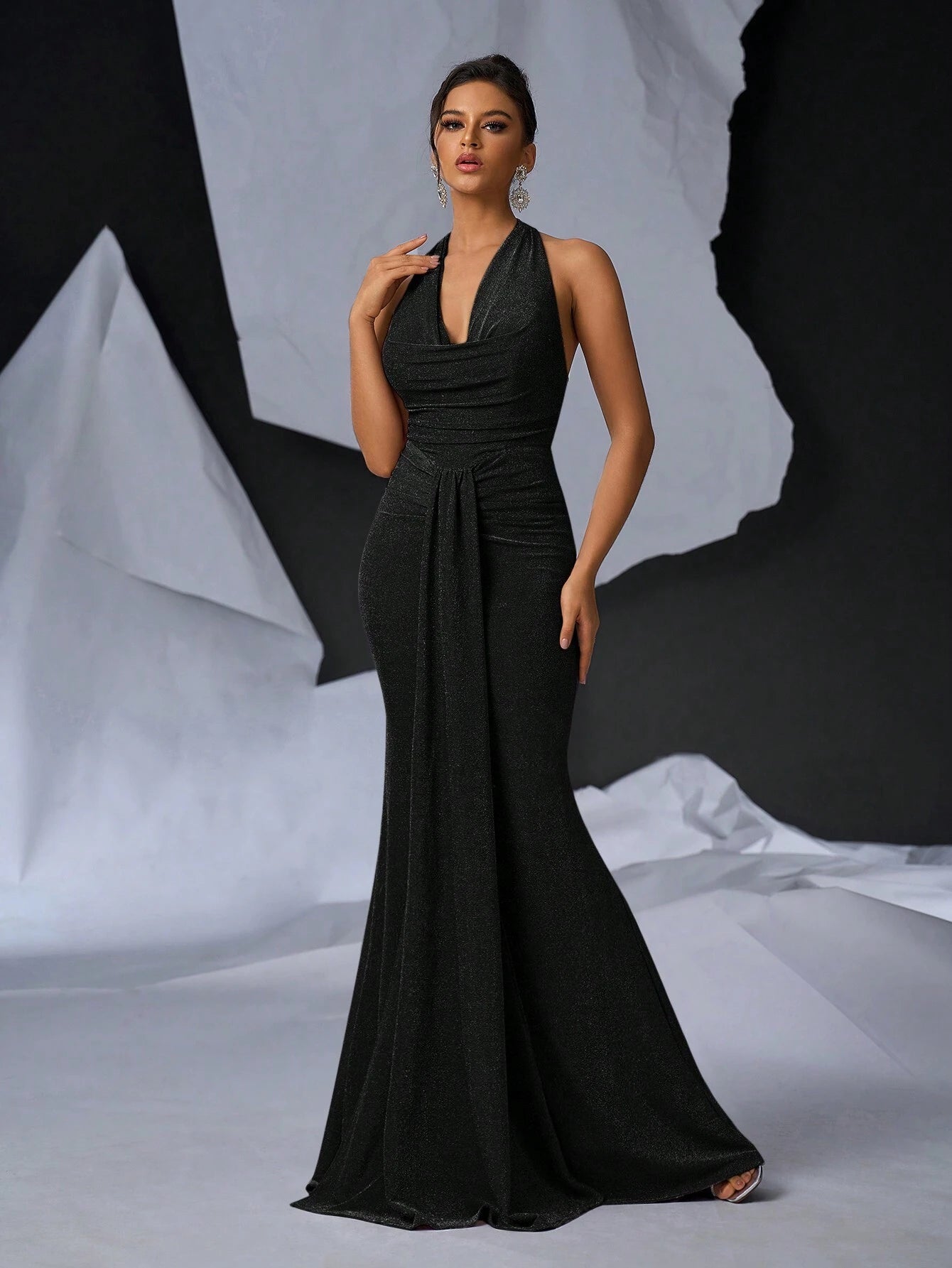 Glamrae Elegant Glittery Black Mermaid Maxi Dress - Perfect for Cocktail Parties, Weddings, Prom, and Special Occasions